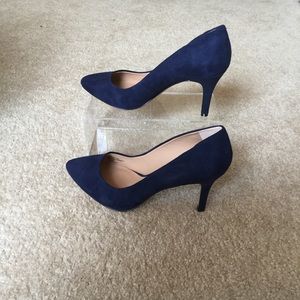 INC Zitah Pointed Toe Suede Pump